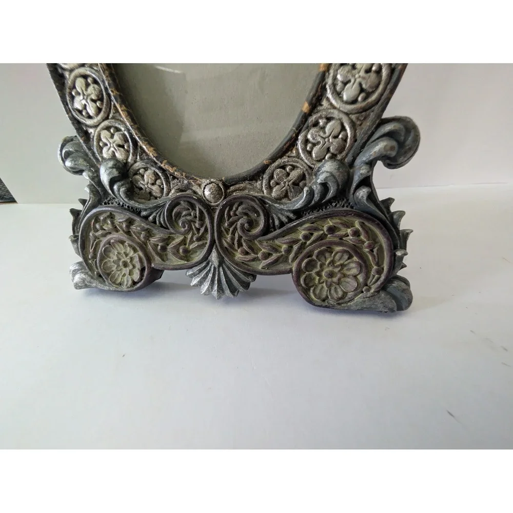 Vintage Victorian Style Ornate Oval Picture Frame Baroque Floral Tabletop 12in